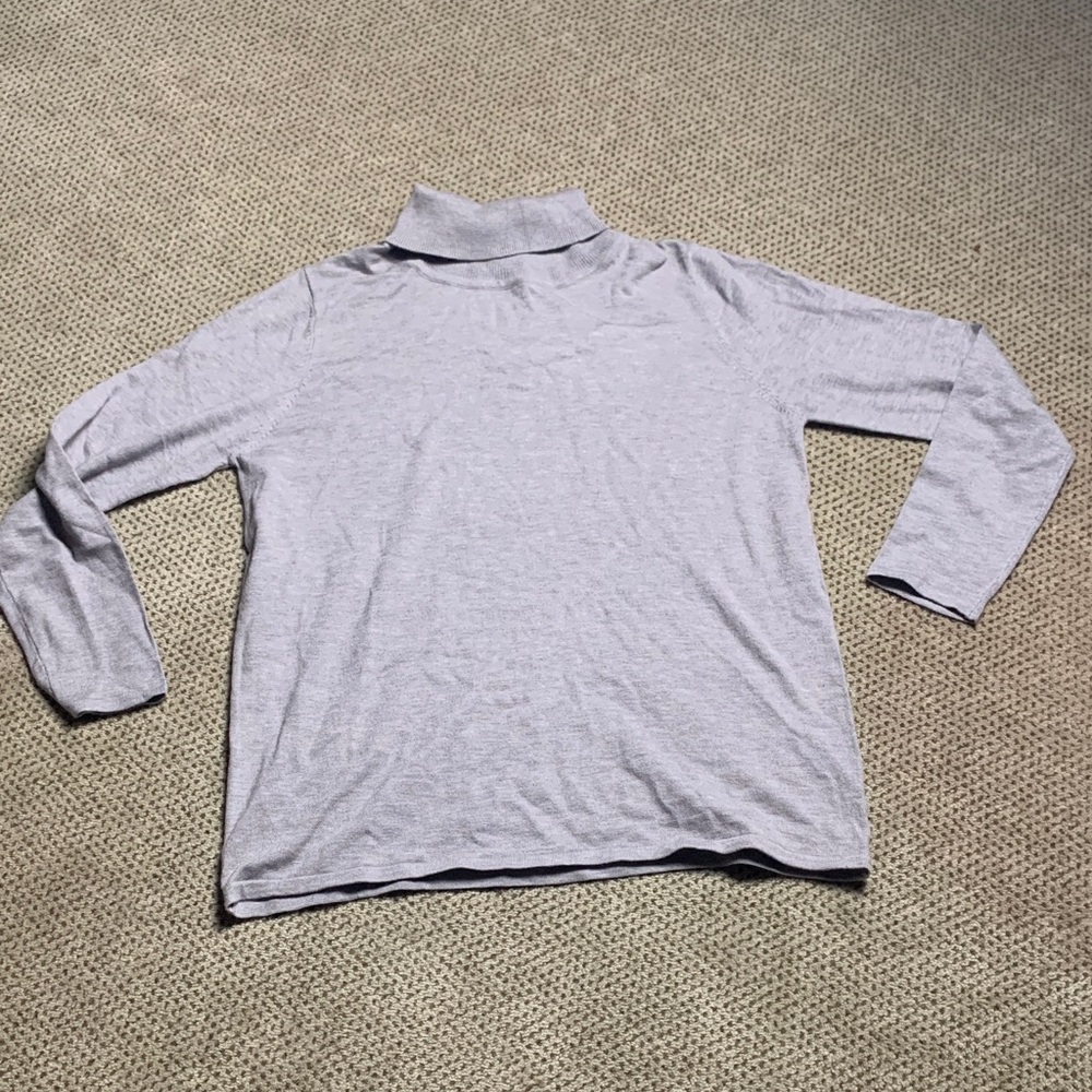 DKR & Company Gray Turtleneck Sweater